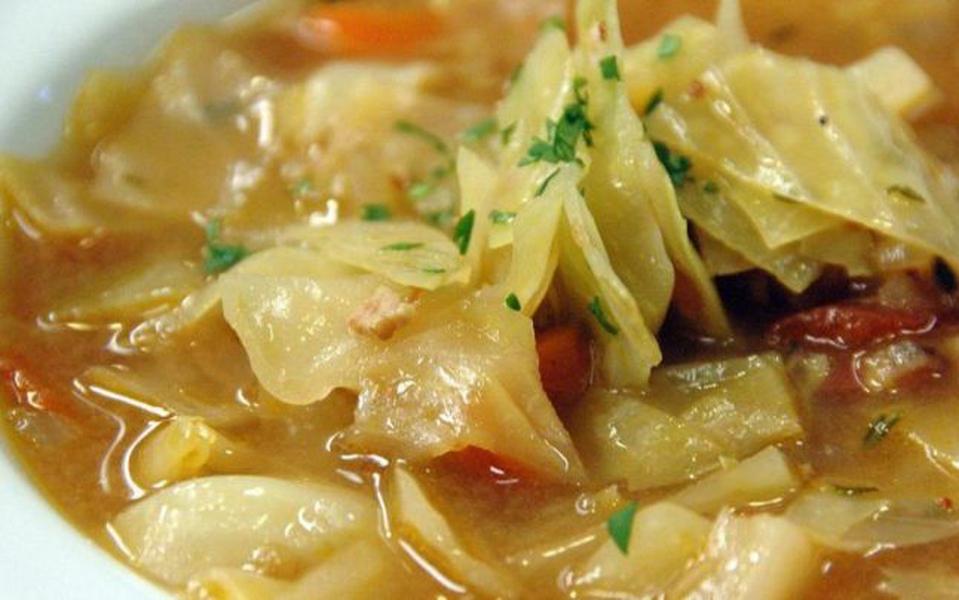 Ciorba de varză dulce - Cea mai gustoasă rețetă cu legume pentru sezonul de  toamnă • Buna Ziua Iasi • BZI.ro