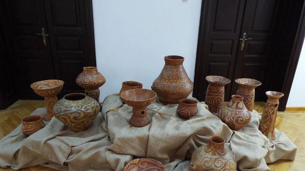 Expoziția „Cucuteni 2021”, la Muzeul de Istorie a Moldovei de la Palatul Culturii din Iași