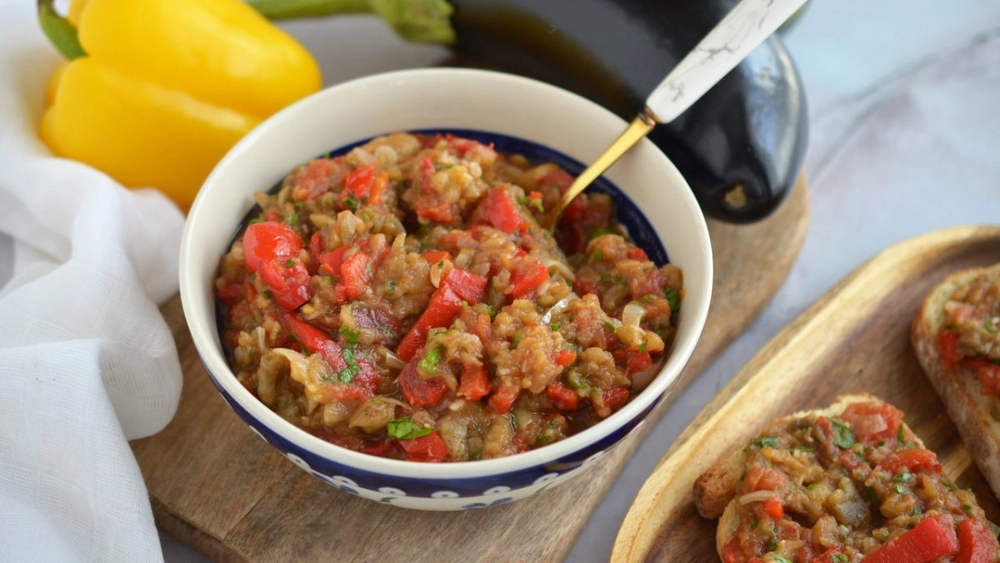 Cea mai bună mâncare de vinete – Rețetă simplă și delicioasă, ce merită cu siguranță încercată