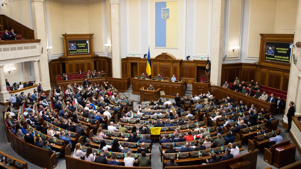 Parlamentul Ucrainei își întrerupe lucrările după suspiciuni de otrăvire în rândul deputaților