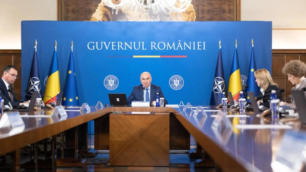 Guvernul Bolojan a luat primele decizii fără miniștrii PSD. Reguli noi pentru muncitorii străini și măsuri pentru creșterea natalității