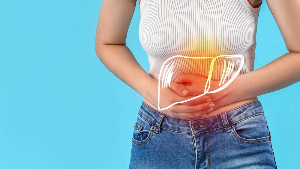 Ce simptome apar la hepatita B? Dr. Cosmin Giurgiu explică cum se manifestă și când trebuie să te îngrijorezi!