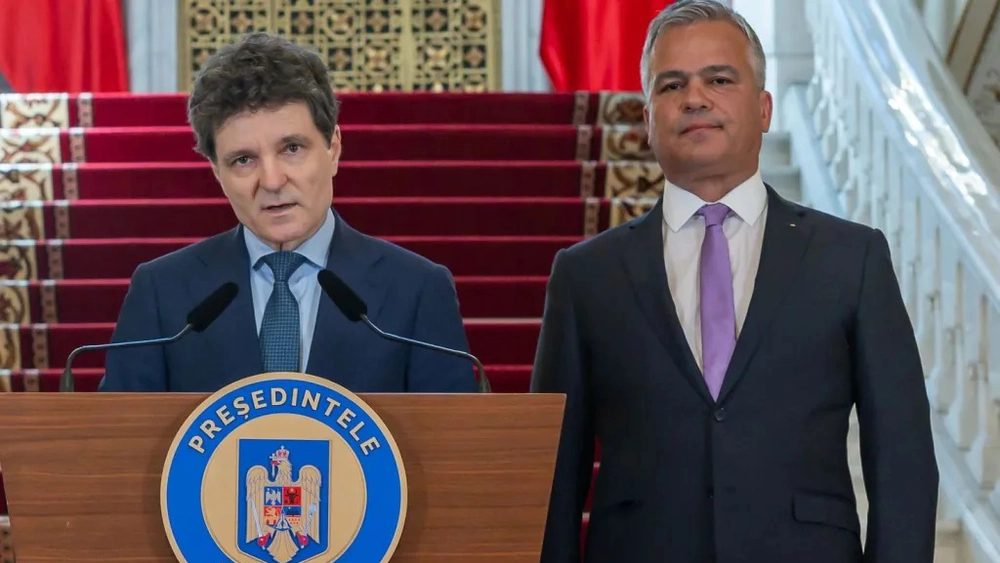 Ce spun doi experți în Drept Constituțional despre legalitatea desemnării lui Adrian Vestea. „Nu știu dacă celor de la Curte le va fi sau nu drag Nicușor Dan”