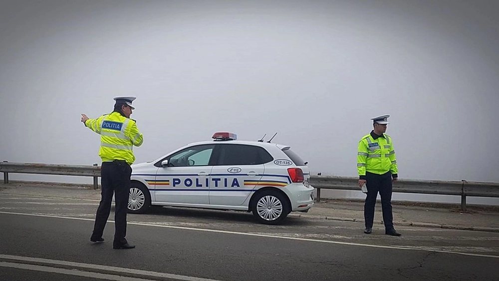 Un bărbat care a petrecut toată noaptea s-a urcat beat la volan, dar a fost oprit de polițiști la Iași. Avea o alcoolemie uriașă