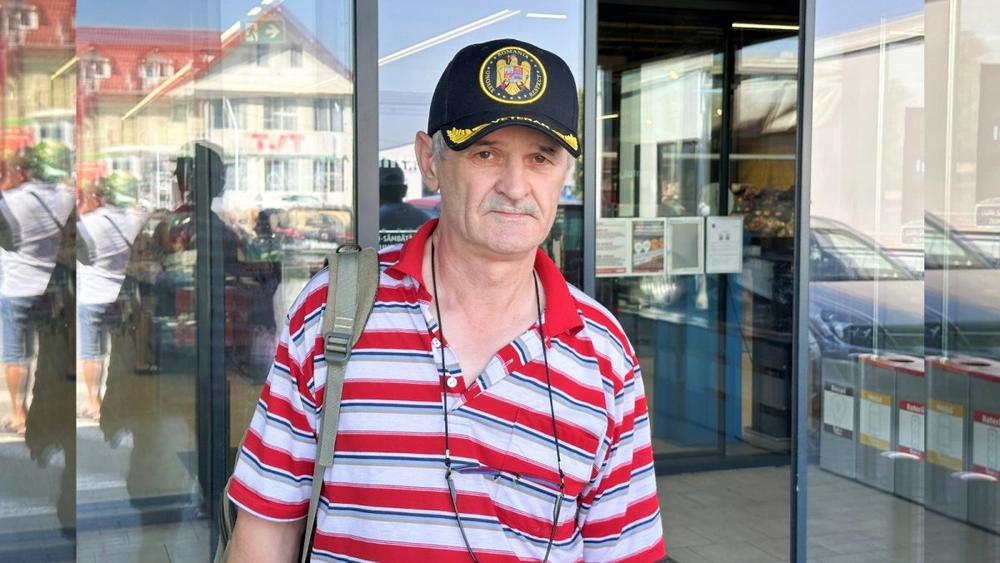 Un bărbat de 59 de ani din Iași, bolnav de hepatită, acuză condiții improprii de muncă la punctul de reciclare din Podu Iloaiei: „Când mi-am cerut drepturile, au început presiunile. Am luat de aici virusul”