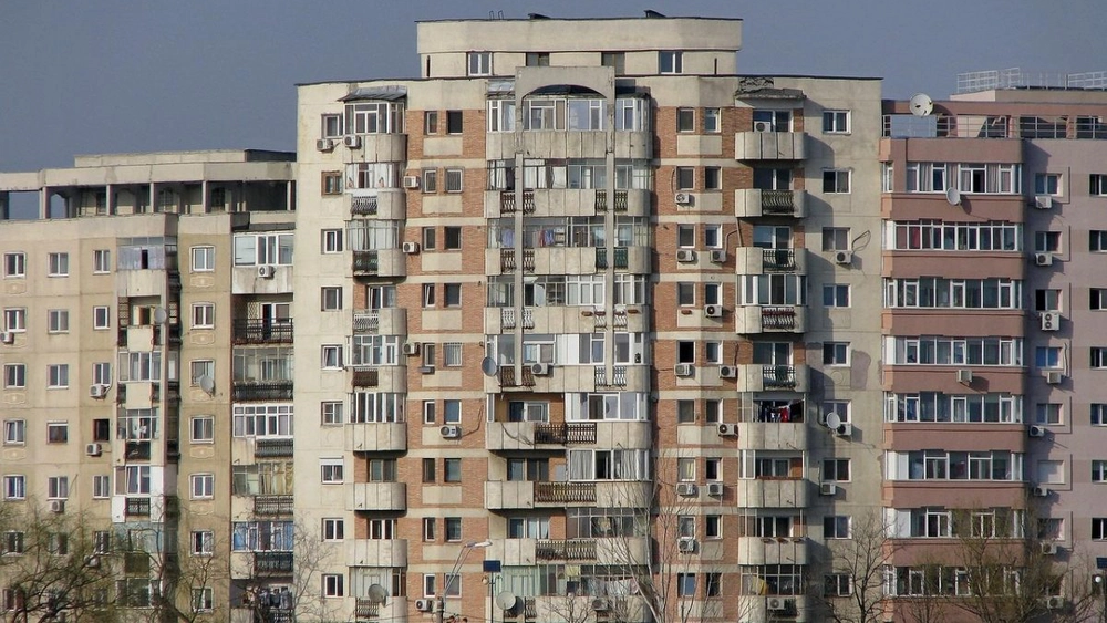 Locuințele fără suficientă lumină naturală ar putea fi demolate. Ce reguli noi trebuie să respecte dezvoltatorii imobiliari