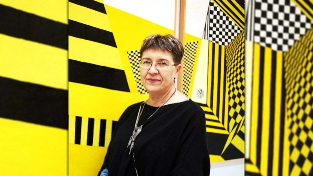 Expoziția de pictură „Rapsodie”, o explozie de culoare și imaginație în centrul Iașului!