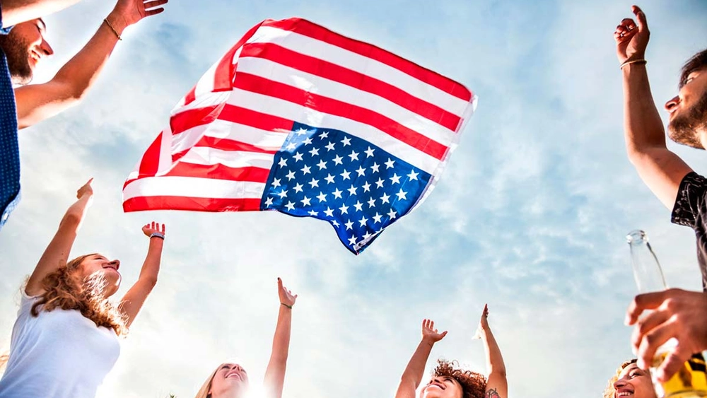 Visul american s-a transformat într-un coșmar! Studenții din Iași povestesc ce au trăit în programul Work and Travel SUA