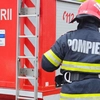 Pericol iminent pe șosea! Un copac  a căzut pe carosabil în comuna Miroslava, localitatea Valea Adâncă
