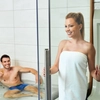 Ce întreținere implică un jacuzzi montat în baie?