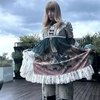 A stârnit un val de controverse! Cât costă cizmele din piele de vacă, cu care s-a afișat Delia Matache