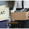 Dezastru pentru bugetari! 100.000 de oameni concediați
