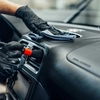 Obligatoriu pentru toți proprietarii de mașini! Strict interzis în interiorul autovehiculului! 