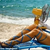 Rita Ora apare într-un bikini incendiar și uimește fanii. Iată cum a ales artista să își prezinte noua piesă