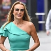 Amanda Holden în bikini roz îşi impresionează urmăritorii la 54 de ani. Iată în ce ipostază incendiară s-a fotografiat vedeta