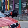 Copil martor la bătaia mamei sale în plină zi! Poliția a intervenit după ce clipul a devenit viral