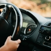 Este interzis părinților care merg cu copiii în mașină! Fapta care le aduce amenzi uriașe și chiar închisoarea