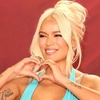 Karol G alege să poarte un bikini vintage, cu impact puternic emoțional. „Nu am cuvinte să vă mulțumesc pentru această colaborare”