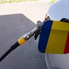 Ce se întâmplă cu prețurile la carburanți astăzi, 2 iunie 2025. Șoferii au un moment de respiro după cinci scumpiri consecutive