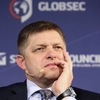 Robert Fico consideră că țara sa ar avea doar de câștigat dacă nu ar mai fi în NATO: „Pun această întrebare foarte oficial și clar”