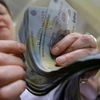 Sporurile de stres care golesc bugetul. Cum se împart miliardele între angajații de la stat
