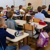 În următorii ani, numărul elevilor dintr-o clasă ar putea crește. Reforma propusă de Daniel David stârnește controverse în educație