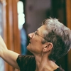 Legea lui Bolojan: Un profesor debutant cu facultate câștigă 22 de lei pe oră, exact cât un zilier fără studii liceale!