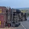 Accident rutier în județul Iași! Un autotren s-a răsturnat – UPDATE