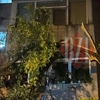 Alertă în municipiul Iași! Un arbore a căzut peste două autoturisme pe strada Hlincea