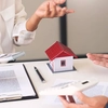 Creșterea TVA dezechilibrează piața imobiliară din România! Incredibil ce se întâmplă cu prețurile la locuințe! 