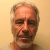 Ies la iveală noi atrocități din dosarul Epstein: „recrutorul” omului de afaceri, acuzat de viol. Ar fi exploatat și românce