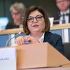 Comisarul european pentru transporturi, Adina Vălean, a demisionat pentru a prelua mandatul din Parlamentul European