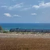 Trenurile ce duc mii de români spre mare, oprite temporar. Care este cauza