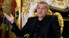 Gigi Becali a fugărit lumea pe stradă și a udat femeile cu apă sfințită. Care este motivul