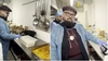 Unde a găsit Piedone ciorapii murdari ai angajaților dintr-un restaurant bucureștean. Șeful ANPC a închis imediat localul