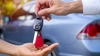 Model de contract vânzare-cumpărare auto. Ghid complet pentru o tranzacție sigură și legală