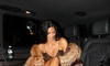 Apariția extravagantă a lui Kim Kardashian în fața instanței pentru jaful din 2016 stârnește controverse: „Un tribunal sau Cannes?”