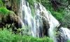 Cascada cu apă termală din Toplița – Iată cât de spectaculoasă este și de ce este unică în România