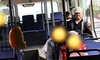 Gest șocant într-o stație de autobuz din Iași! Un copil de 6 ani a fost abordat de un bătrân, chiar sub ochii mamei sale: „L-a strâns de fund și zâmbea”