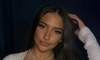 Un model de 22 de ani încinge atmosfera de pe platoul de filmare înaintea lansării unui nou sezon dintr-o emisiune foarte așteptată. Iată despre cine este vorba