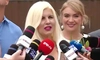 Imagini de la poarta penitenciarului! Cine a venit cu flori pentru Elena Udrea