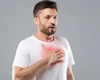 Am palpitații seara când mă pun în pat. Care sunt cele mai comune cauze și cum poți remedia disconfortul