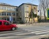 O fetiță din Iași a fost aproape să fie lovită pe trecerea de pietoni din fața școlii. Conducerea a cerut primăriei montarea unui semafor de ani de zile