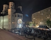 Hristos a Înviat! Sute de credincioși participă la slujba de înviere de la Biserica Sfântul Nectarie din cartierul Alexandru. O atmosferă plină de lumină și emoție la Iași