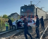 Accident feroviar în Podu Iloaiei. O mașină a fost izbită de tren – UPDATE