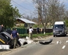 Accident rutier la limita județului Iași. Un autoturism a intrat într-un cap de pod