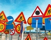 Șoferii nu știu ce înseamnă acest indicator rutier. Ce reprezintă linia neagră într-un cerc roșu