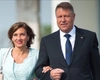 Klaus Iohannis, gest surprinzător față de un bătrân pe stradă. Gestul făcut de fostul preşedinte