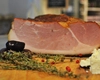Modul de preparare pentru șunca de porc cu usturoi! Iată de ce ingrediente ai nevoie!