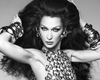 Bella Hadid aproape dezbrăcată pentru British Vogue. Imagini care au devenit foarte repede virale